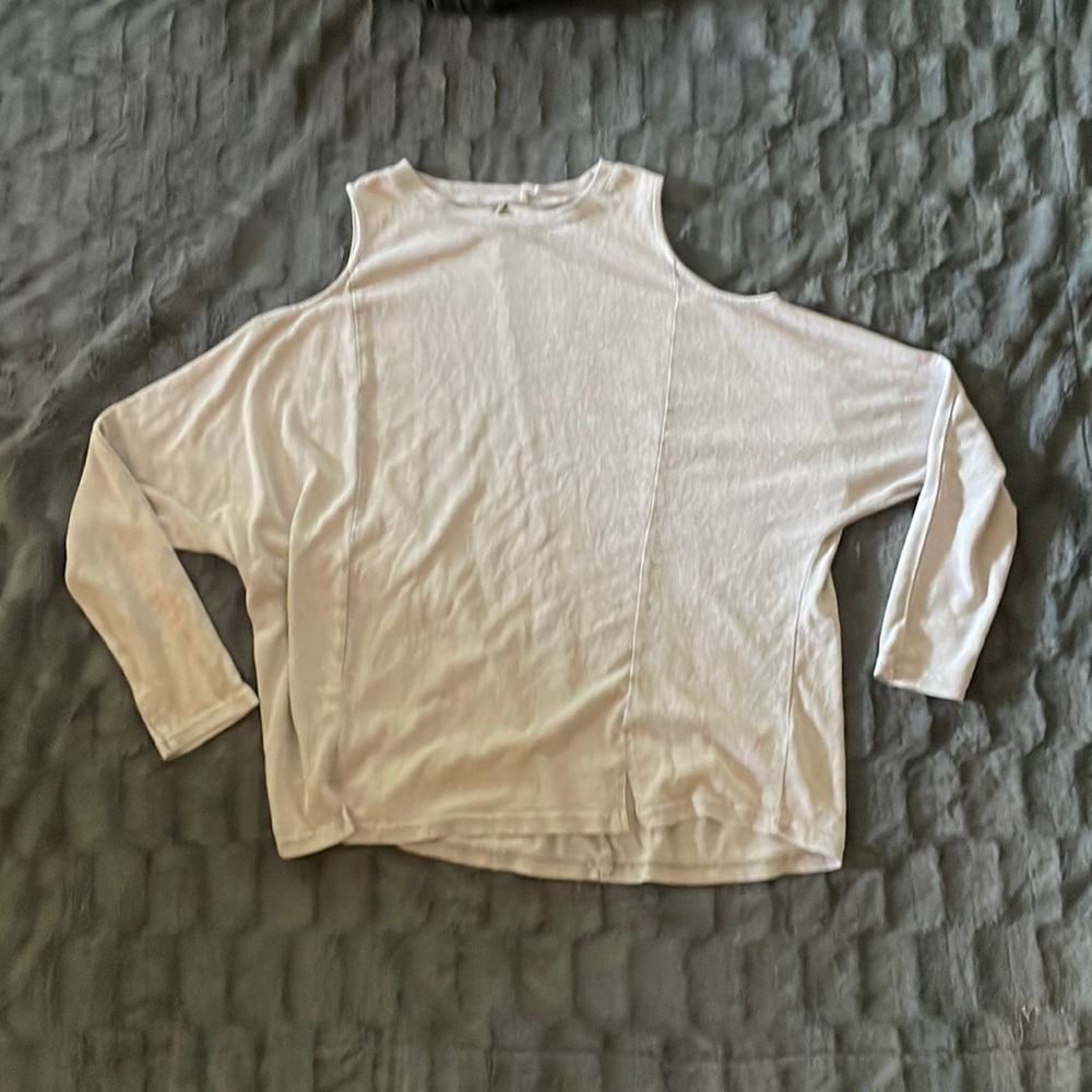 Cold shoulder top-never worn-good condition-size S
